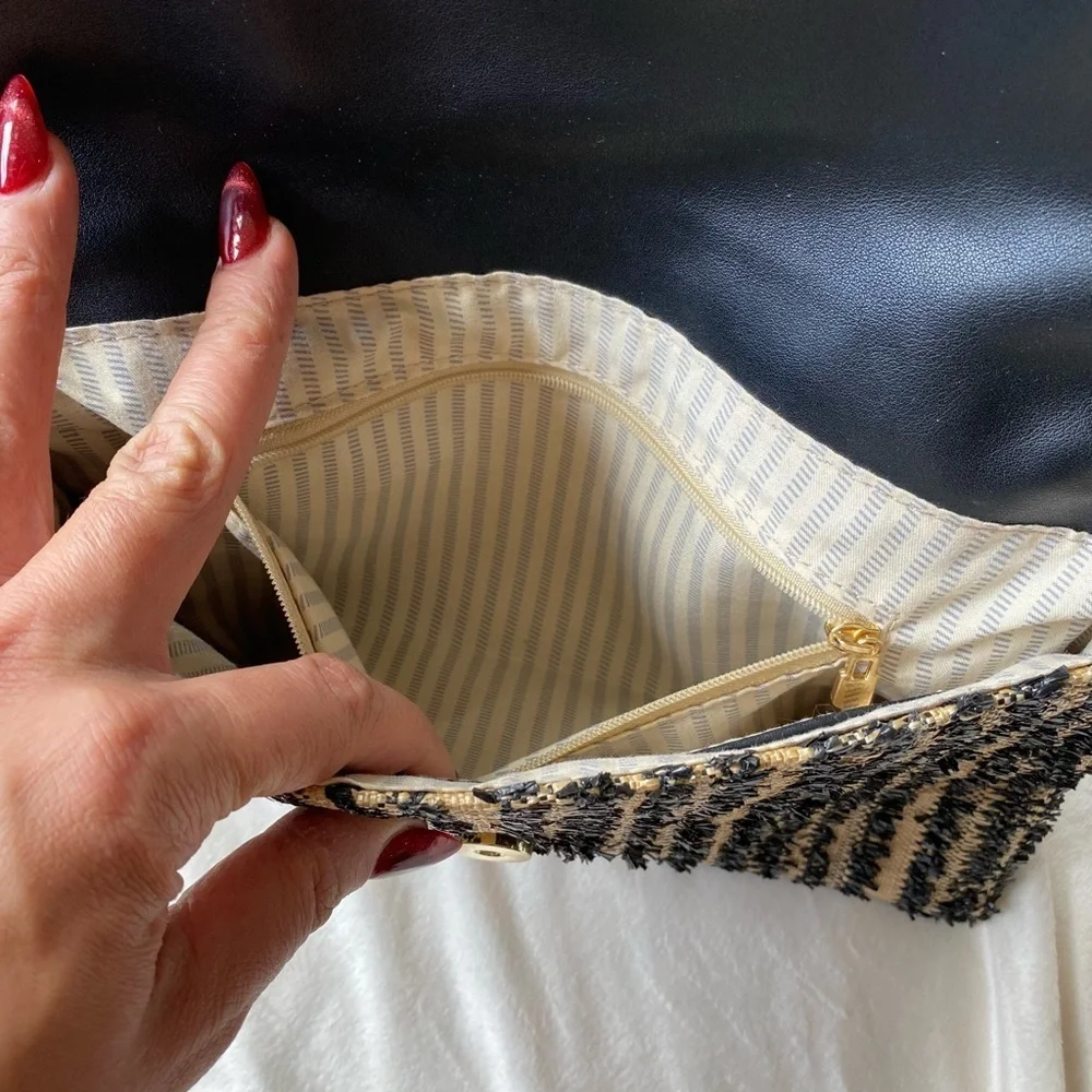 Urban Expressions Black and Tan Woven Clutch